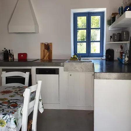 Diamoni Afroditi Two For Max 6 Persons *