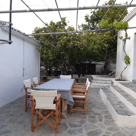 Diamoni Afroditi Two For Max 6 Persons Casa de Férias