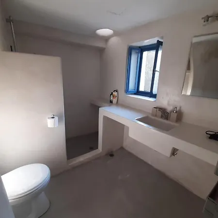 Diamoni Afroditi Two For Max 6 Persons